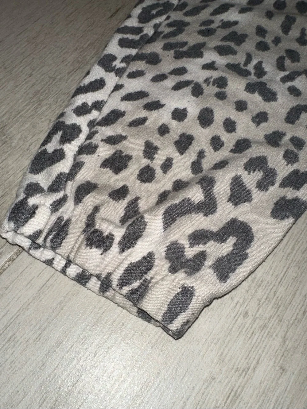Katie J NYC Girls M Beige Tan Grey Leopard Print Jogger Pants Pink Trim